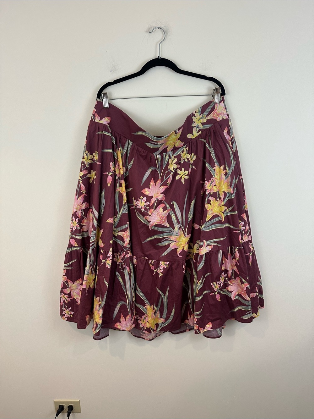 Torrid Womens Purple Mauve Tropical Floral Print Tiered Midi Skirt 3X - Picture 2 of 6